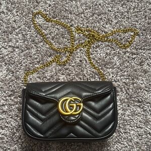 Black Quilted Bag with Gold Chain